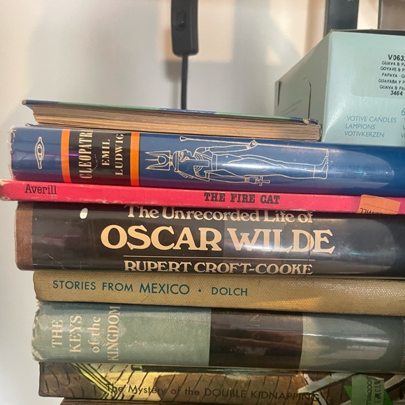 Rare Books - 1st Edition Signed Copies! - Picture 7 of 8